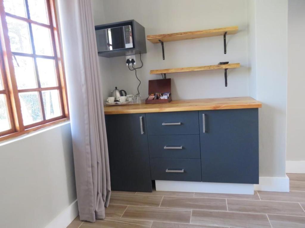 Sani Pass Manor Guest House Himeville Extérieur photo