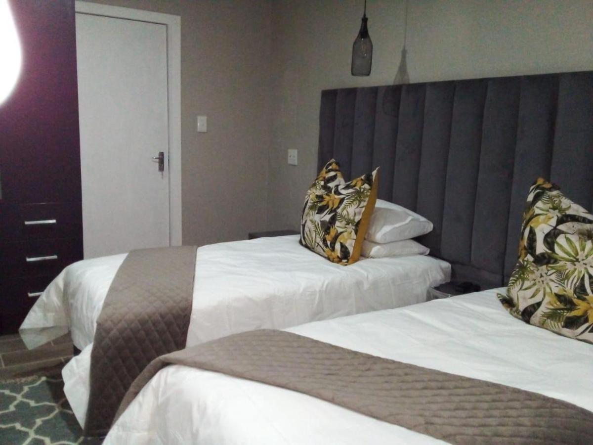 Sani Pass Manor Guest House Himeville Extérieur photo